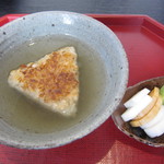 Kamakuramae Uogen - 御茶漬け。だしがしょっぱくて全部食べられなかったですが、漬けものはさすが！美味しかったです。