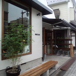 MONZ CAFE - 