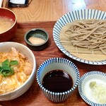 蕎麦と鶏 はんさむ - 親子丼とお蕎麦のセット