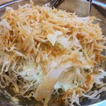 府中肉流通センター - お通しはドレッシングたつぷり♥