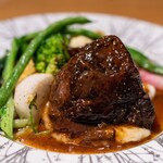 エミリア - 2023.11 飛騨牛ほほ肉の赤ワイン煮込み（3,900円）