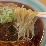 小江戸 - ベースはさっぱり、あっさりスープ！麺はボソボソした感じで辛味噌が良く絡まる！