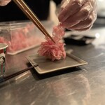 CRAFT MEAT&LAB. - 凍らせたツラミを削り節の様に薄くスライス