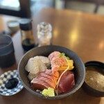 ひびの食堂 - 海鮮丼