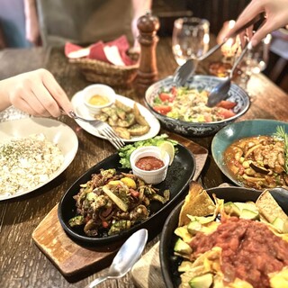 誕生会や各種宴会におすすめ！豪華な飲み放題がついたコース！