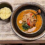 Qeema&Soup Curry RASEN - 揚げチキンレッグだしの赤