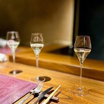 アカ - 先ずは、シャンパンで乾杯♫