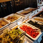 グランドニッコー東京 台場 - サラダ類も充実！　オクラとワカメのサラダたくさん頂きました