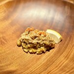 アカ - ❽香箱蟹（間人産）のパエリア ～東シェフが徐にクローシュを開けると、熱々の蒸気に香箱蟹の香りがふわっと漂う。香箱蟹の濃厚な味噌の味わいがパエリアを包み込む悶絶するしかない逸品。