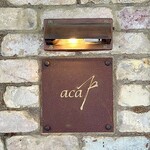 アカ - 屋号『aca』。