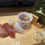 Sugoi Niboshi Ra-Men No Ge Sushi Tsuri Kin - 定番5貫