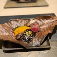 肉割烹ふたご THE JUNEI HOTEL KYOTO - 雅サーロインの朴葉焼き