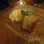 フォセッタ - ・アールグレイ紅茶のプリン
      ・バナナとココナッツのタルト
      