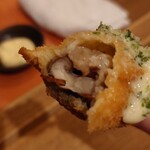 ぎんざ磯むら - エビのすり身と椎茸　断面
      シイタケの香りがして美味しかった♪(^o^)v