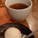 ぎんざ磯むら - デザート
      りんごのシャーベット
      
      ほうじ茶