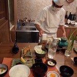 ぎんざ磯むら - カウンター席、こんな感じです。