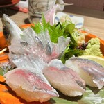 Nigiri Choujirou - 泳がし鯵一匹　ハーフ&ハーフ