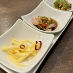 四川 郷土菜 シャンバァロウ - ランチの前菜盛り合わせ