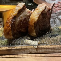 Syn - バターを使って熟成させる手法、55日熟成ジャージ牛。この子は人懐っこかったらしい...ありがとう。