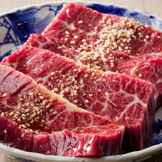We offer carefully selected Yakiniku (Grilled meat) prepared with expert skill.