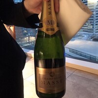 横浜モノリス - 