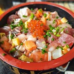 魚屋直営食堂　魚まる - 