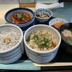 海幸楽膳 釜つる - 3つの丼がうれしい