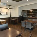 ビールBAL Hops - 店内は洋風なお洒落な空間