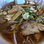 らーめん縁屋 - チャーシュー美味いし、麺も良し