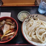 元祖武蔵野うどん めんこや - 肉茄子汁うどん