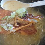 Honke Negi Misoya - 塩ワンタン麺（アップ）