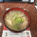 すし 銚子丸 - あら汁（ランチサービス0円）