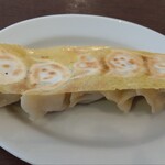 一味玲玲 - 担々麺焼き餃子セット（大連餃子5個、ザーサイ、サラダ）1150円