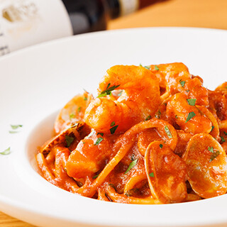 Many repeat customers! Rich pasta with the flavor of seafood and tomato sauce