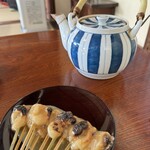 あぶり餅 本家 根元 かざりや - 