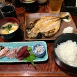 旬彩 柾家 - アジの干物定食（刺身付）