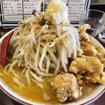 金町製麺 - 唐揚げ味噌二郎