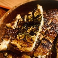 炭焼 うな富士 有楽町店 - 鰻：皮目