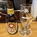 アオハル食堂 - グラスがオシャレ。クラフトビールにしているのは、瓶の背の高さが低いため冷蔵保管しやすいのだろうと推測している。