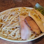 麺や 紡 - 量も多い