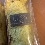 LESS - 柑橘のパネットーネ　1／4カット　税込1,000円