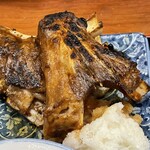 Binchousumi Biyaki Jige - まぐろカマ炭火焼き