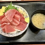 海鮮食飲市場　マルカミ食堂 - 