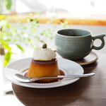 el coffee - かぼちゃプリン（580円） ドリップインドネシア（500円）