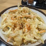 さか枝うどん - アツアツ大きいかき揚げをかけうどんにセット