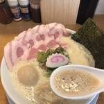 鶏そば 綴る - メイン写真: