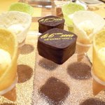 ル・シズィエム・サンス・ドゥ・オエノン レストラン - 