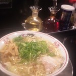 肉煮干し中華そば さいころ 中野本店 - 背油煮干し中華麺680円