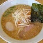 ラーメン ゆうきや - 赤みそ　トロタマ入り