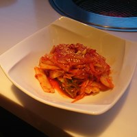 焼肉トラジ 名古屋セントラルタワーズ店 - 白菜キムチ